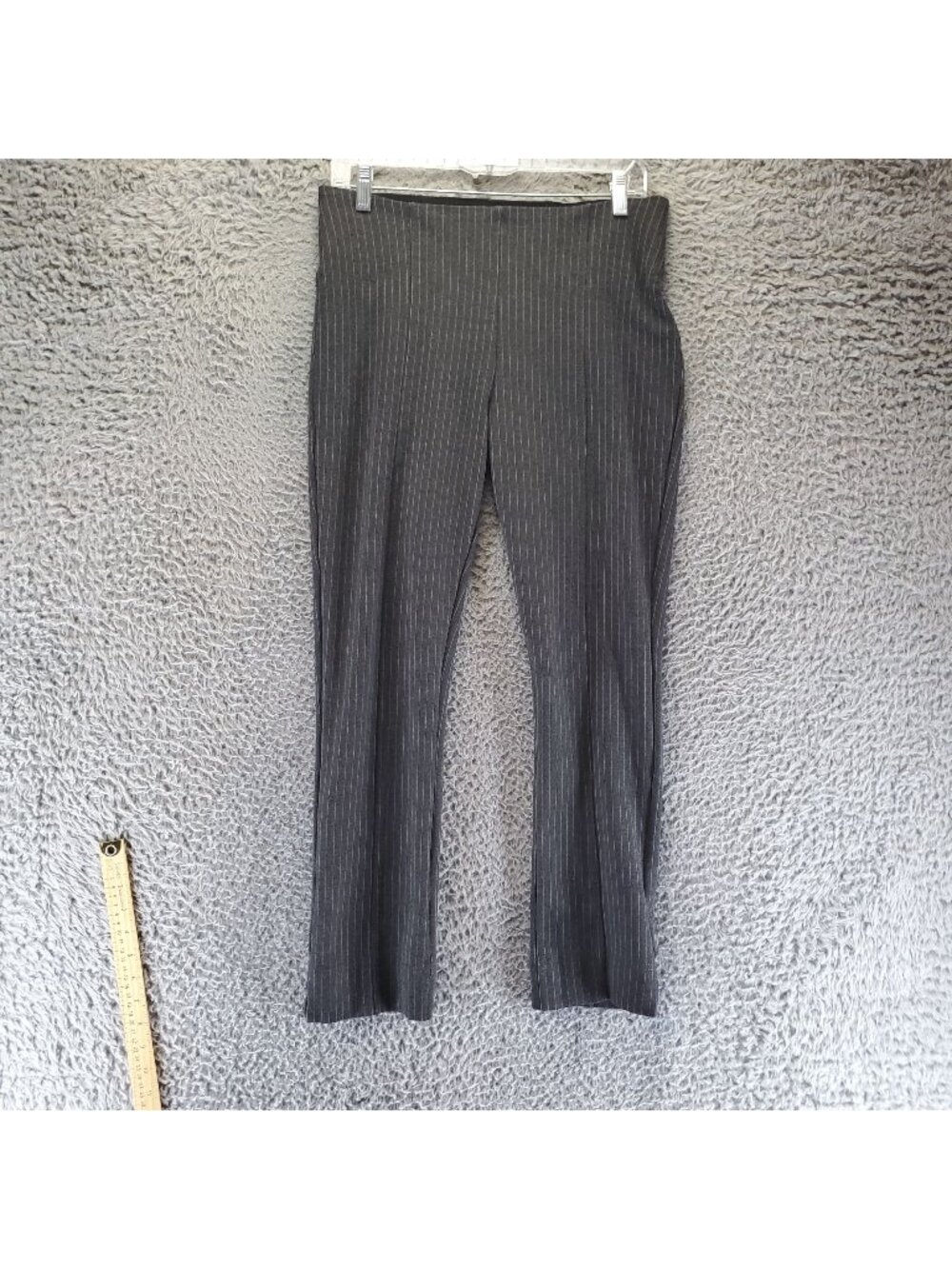 Nygard Slims Pants Womens Medium Black Pinstriped Ankle Stretch Pull-On